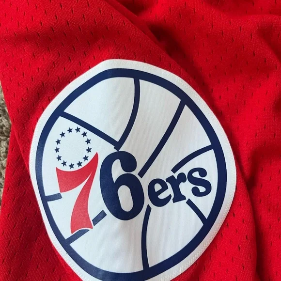 NBA Philadelphia 76ers Mitchell & Ness Shorts - Picture 3 of 7